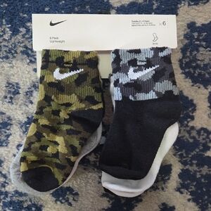 Nike Green and Black Camo Baby Socks Set